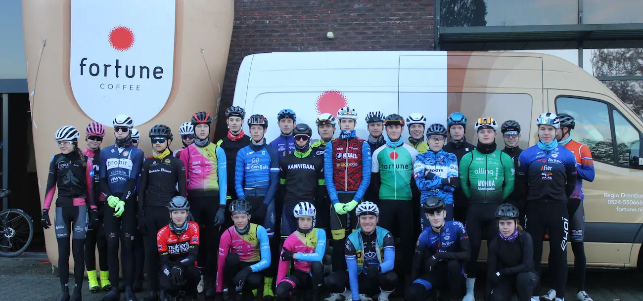 teamfoto wielerteam fortune coffee